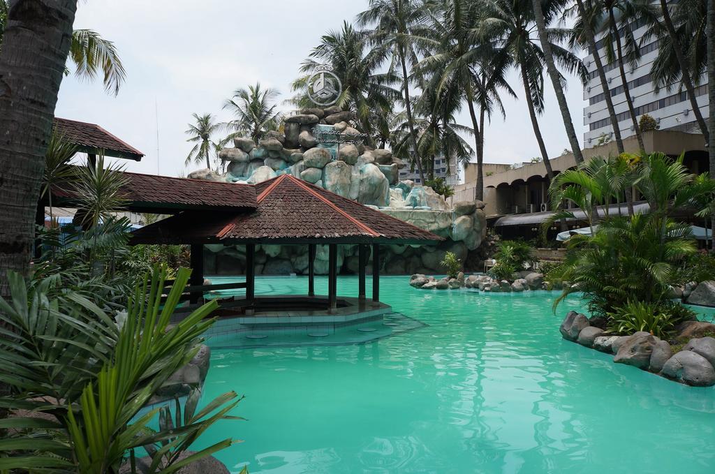 Danau Toba Hotel International Medan Luaran gambar